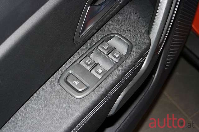 2022' Dacia Duster photo #5