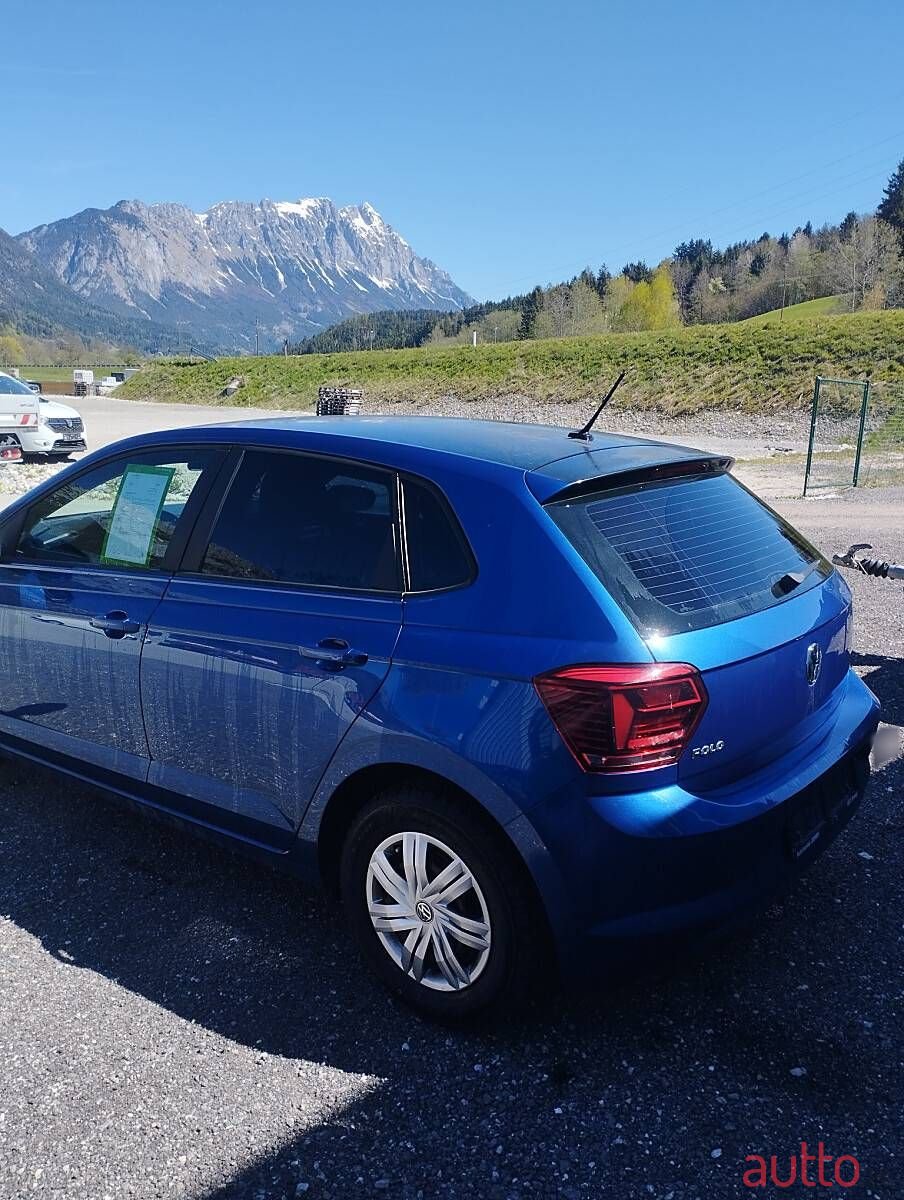 2018' Volkswagen Polo photo #5