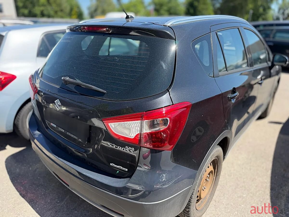 2014' Suzuki SX4 S-Cross photo #4
