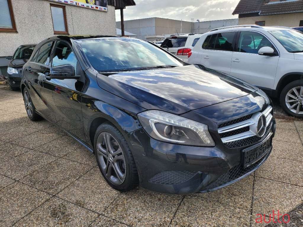 2014' Mercedes-Benz A-Klasse photo #5