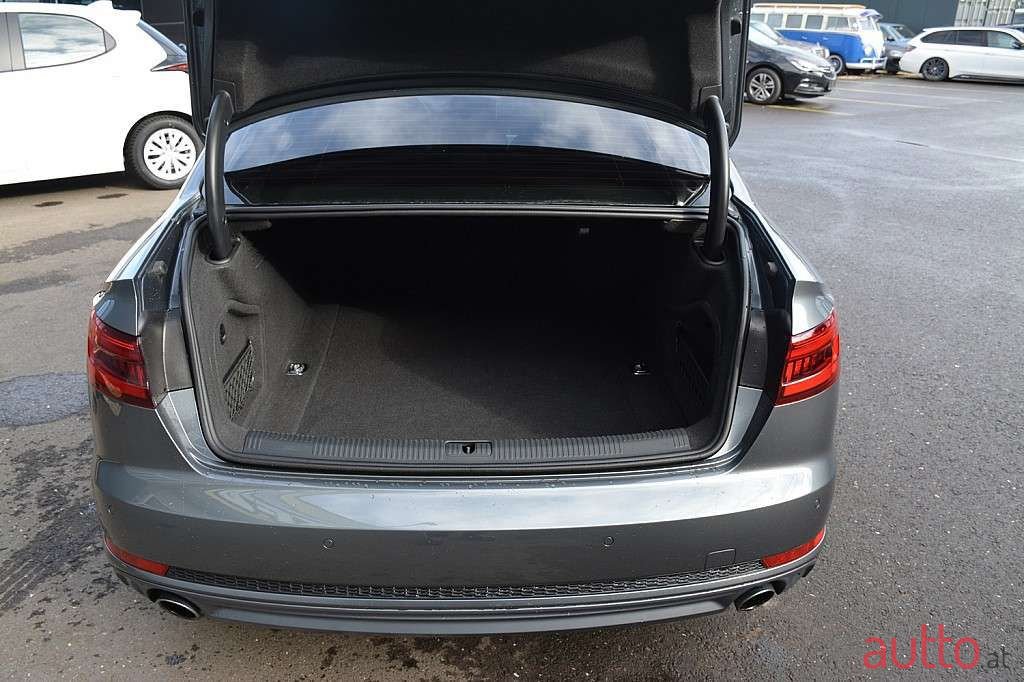 2017' Audi A4 photo #6