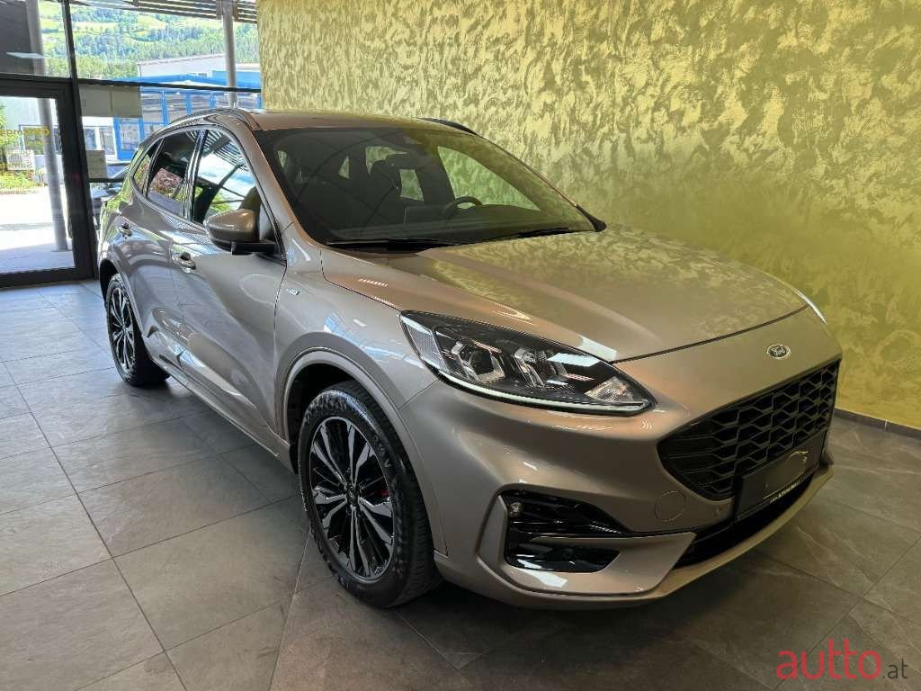 2020' Ford Kuga photo #2