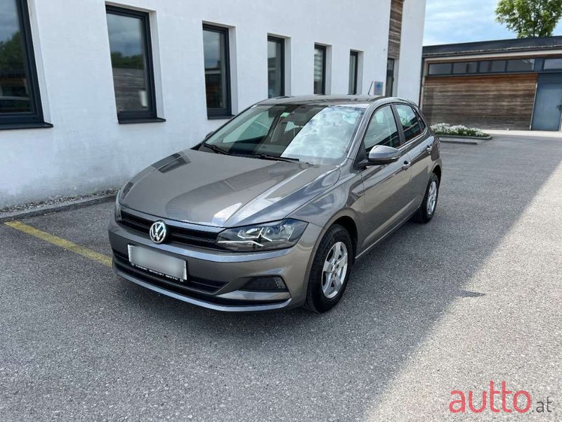 2019' Volkswagen Polo photo #1