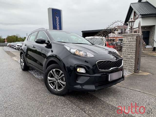 2020' Kia Sportage photo #2