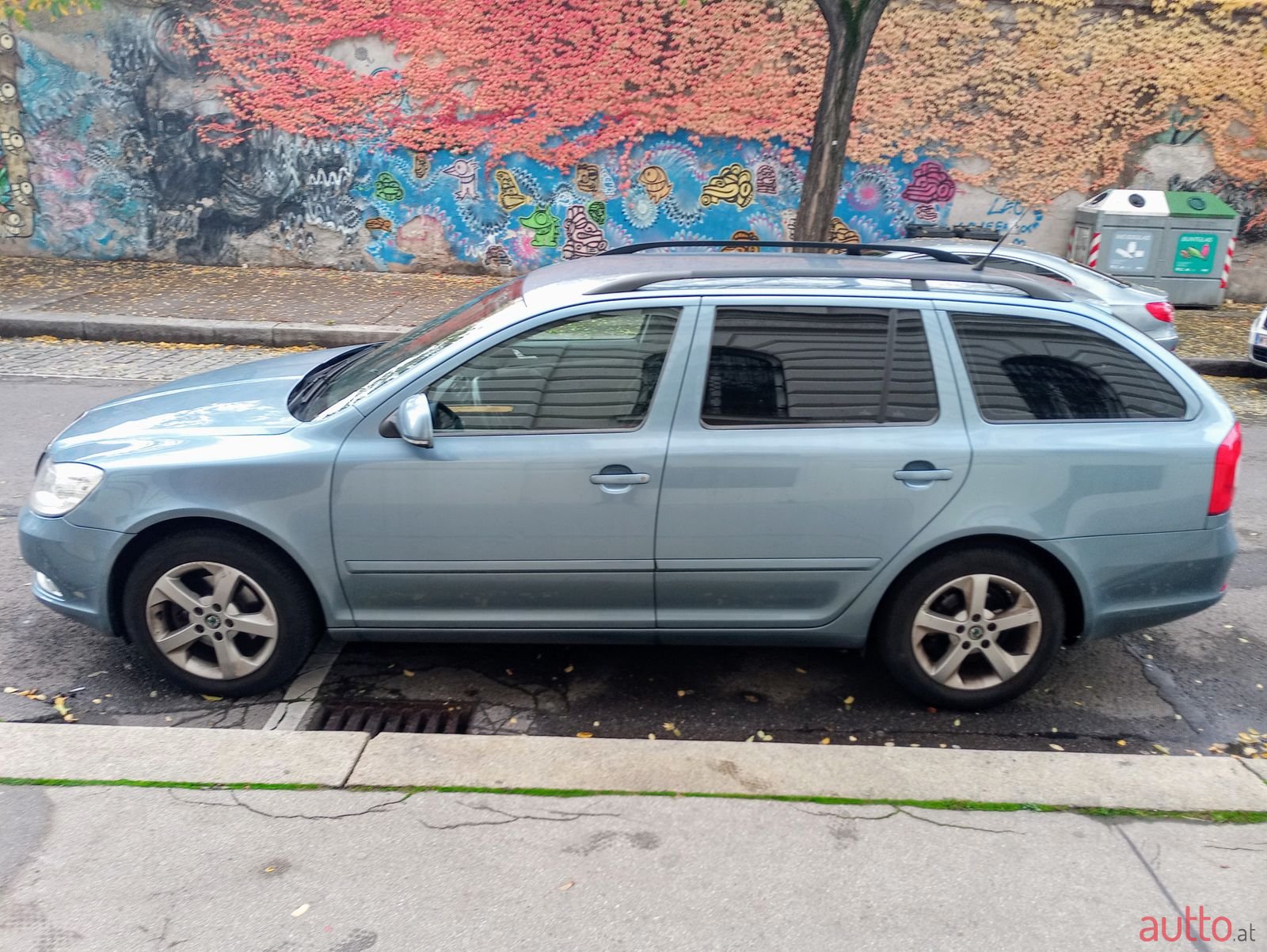 2010' Skoda Octavia photo #2