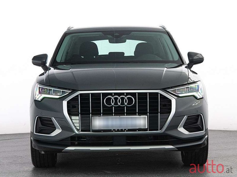 2022' Audi Q3 photo #1