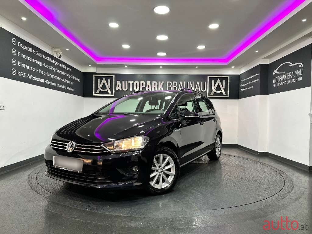 2015' Volkswagen Golf photo #1