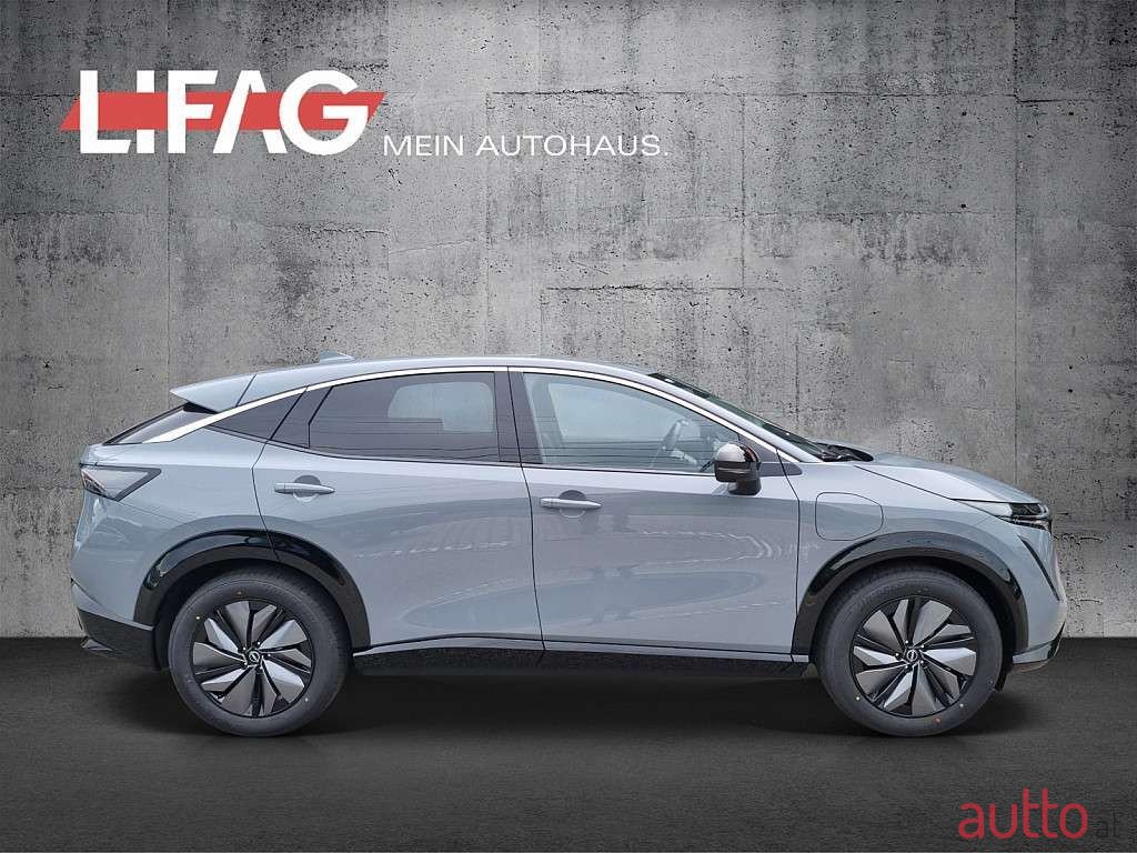 2023' Nissan Ariya photo #2