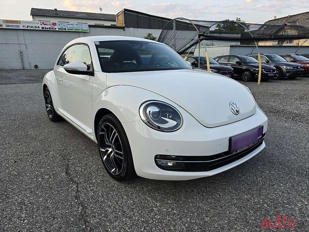 2012' Volkswagen Beetle photo #3