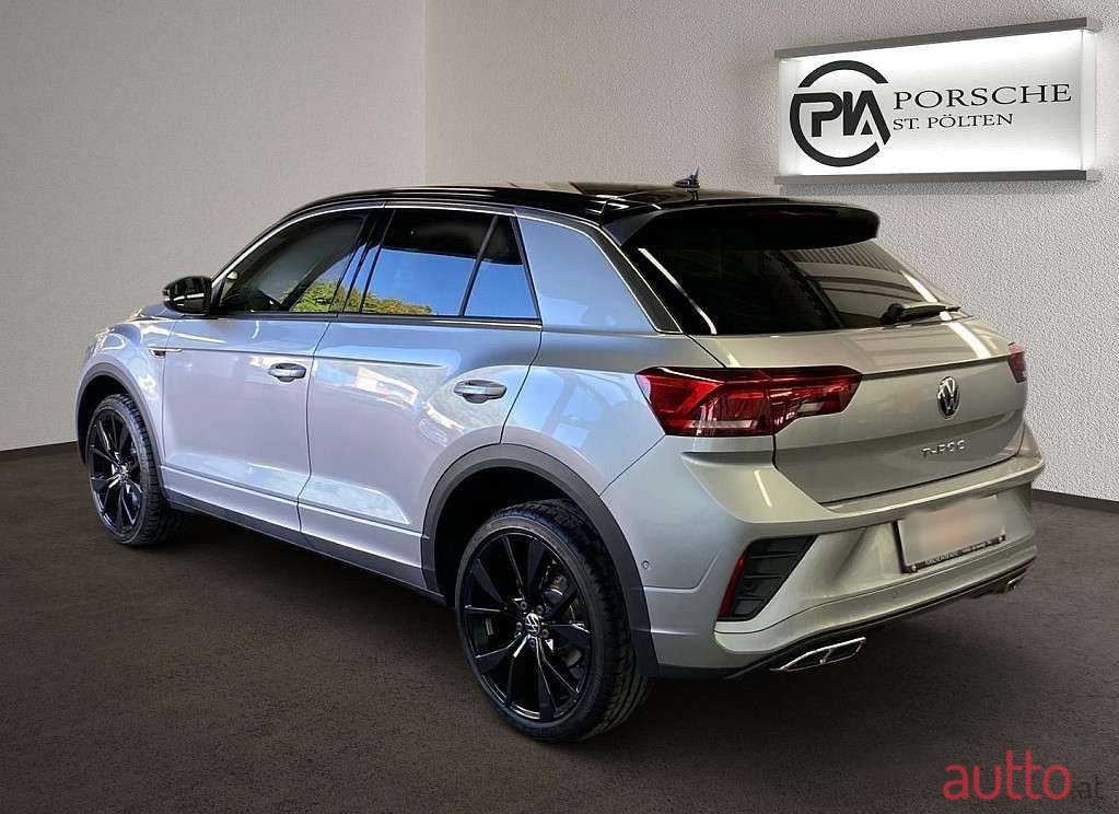 2023' Volkswagen T-Roc photo #6