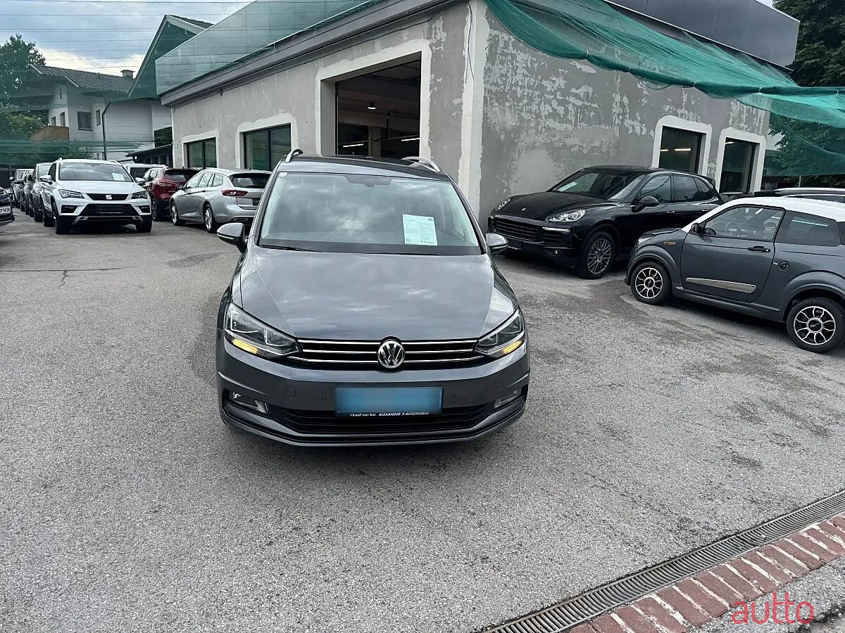 2016' Volkswagen Touran photo #6