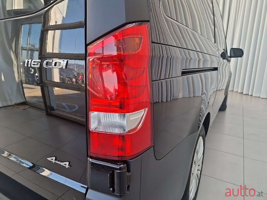 2023' Mercedes-Benz Vito photo #3