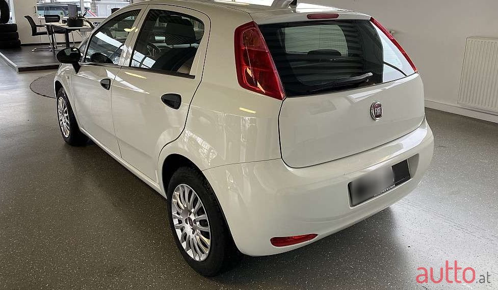 2017' Fiat Punto photo #3