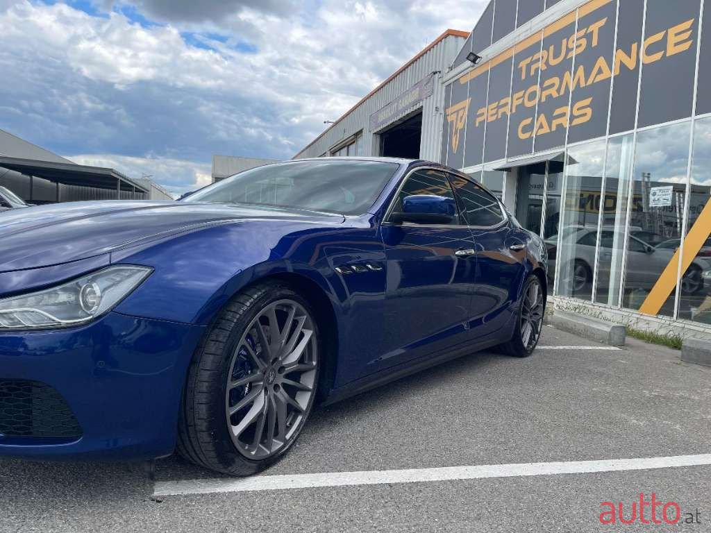 2014' Maserati Ghibli photo #3