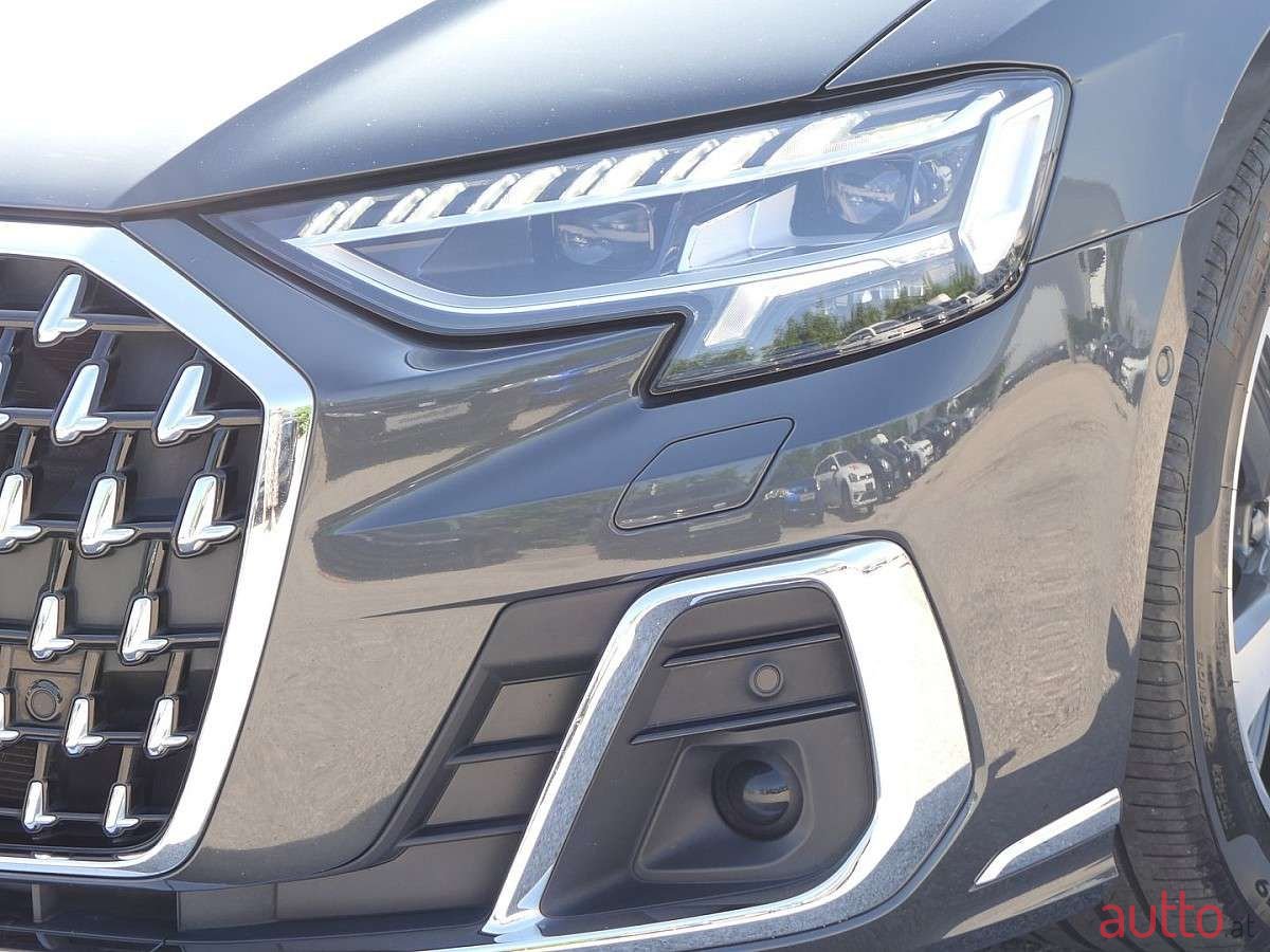 2024' Audi A8 photo #2