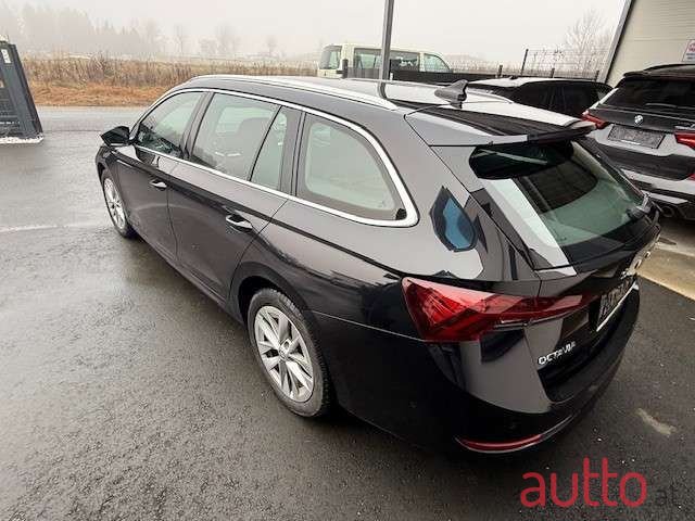 2021' Skoda Octavia photo #6