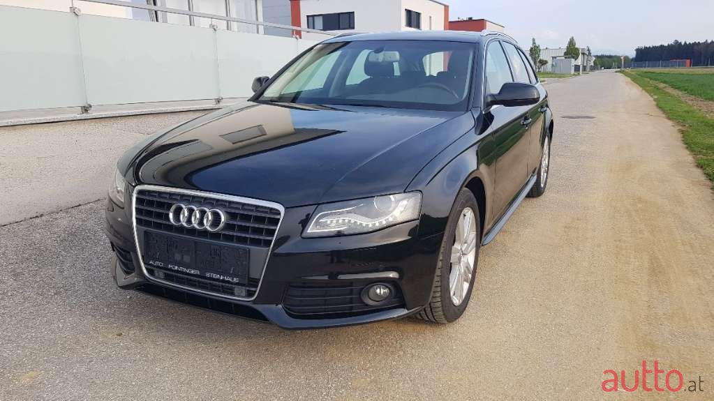 2010' Audi A4 photo #1