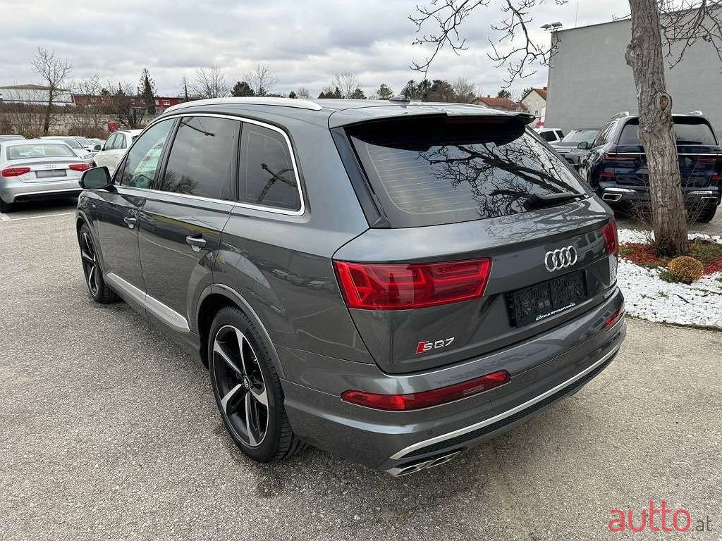 2017' Audi Q7 photo #4