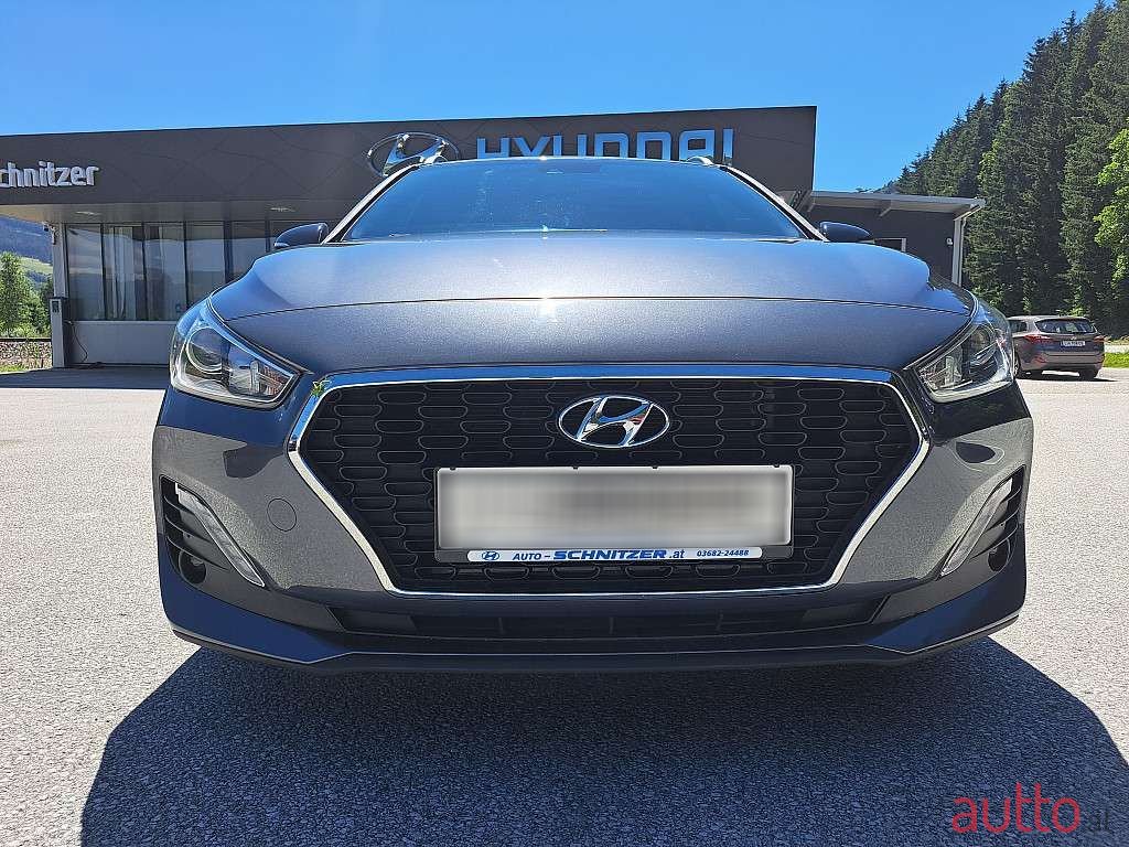 2018' Hyundai i30 photo #2