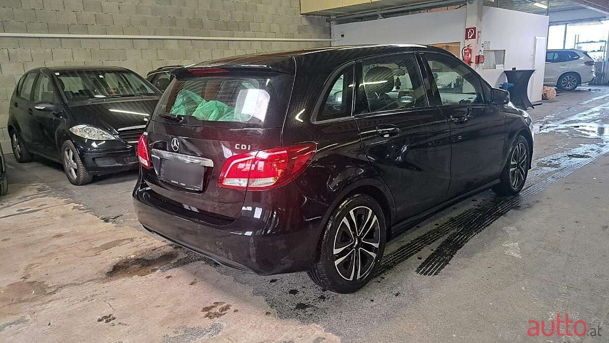 2015' Mercedes-Benz B-Klasse photo #5