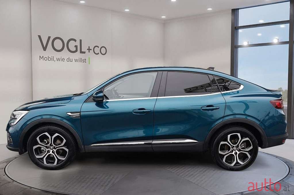 2022' Renault Arkana photo #2