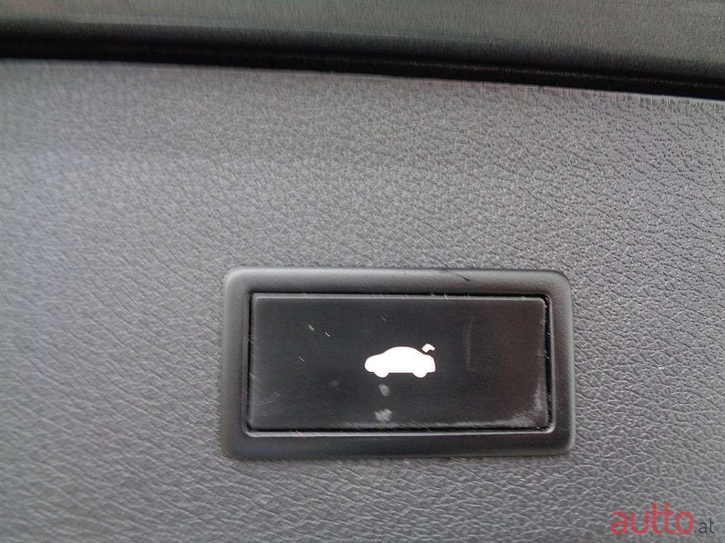 2011' Audi Q5 photo #5