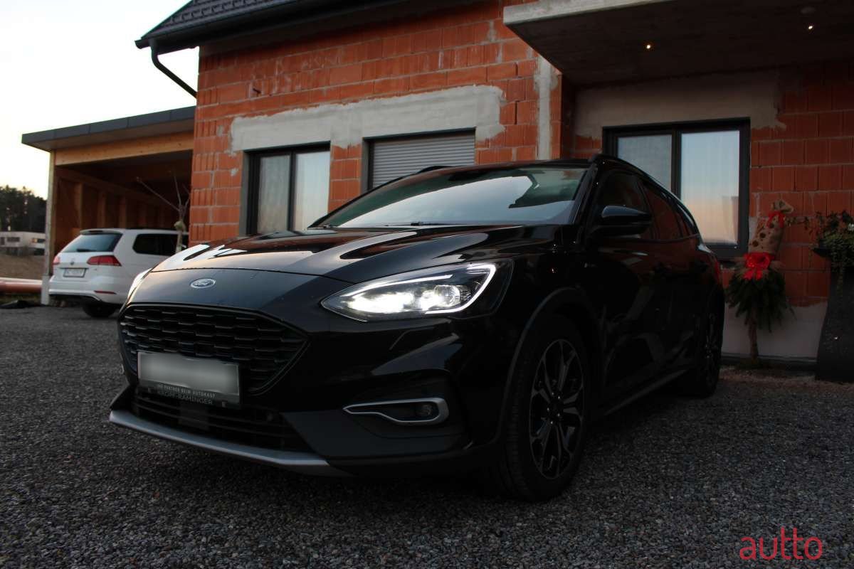 2019' Ford Focus photo #1