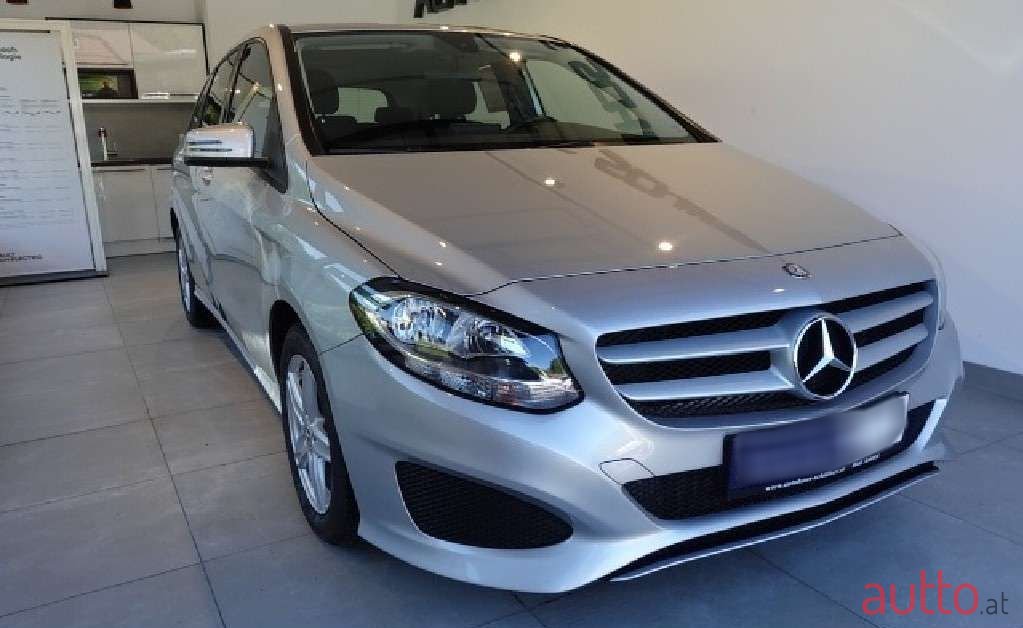 2016' Mercedes-Benz B-Klasse photo #1