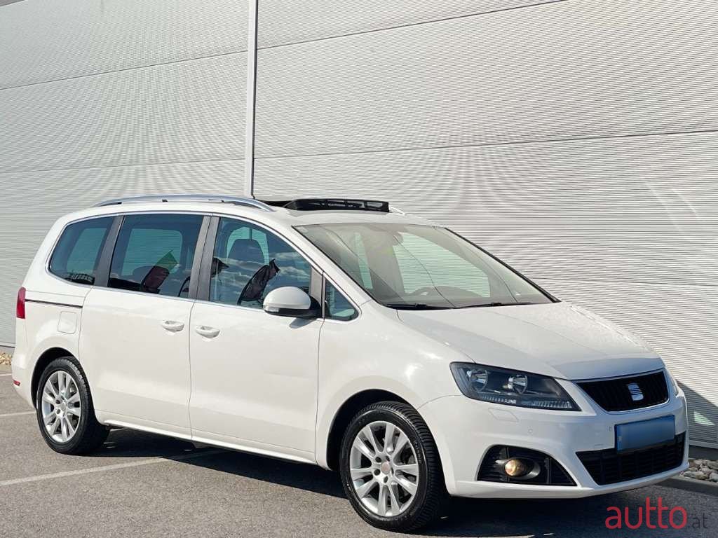 2012' SEAT Alhambra photo #2