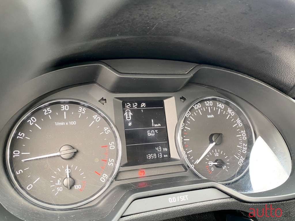 2013' Skoda Octavia photo #6