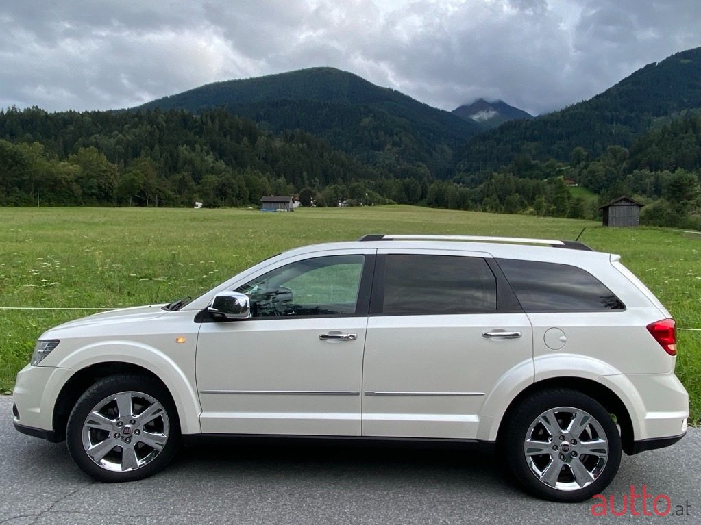 2014' Fiat Freemont photo #1