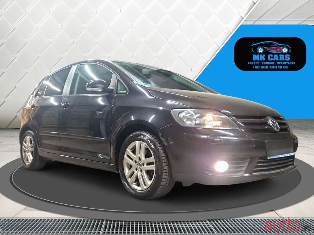 2006' Volkswagen Golf photo #6