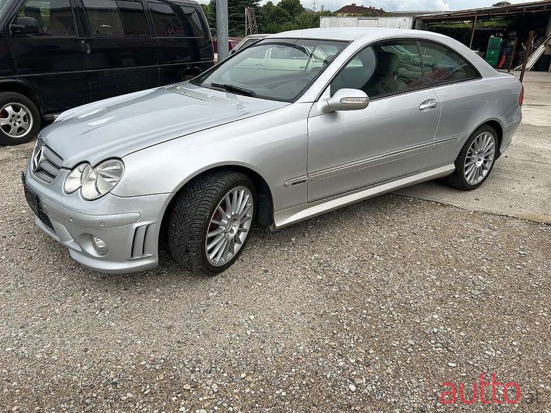 2008' Mercedes-Benz Clk-Klasse photo #2