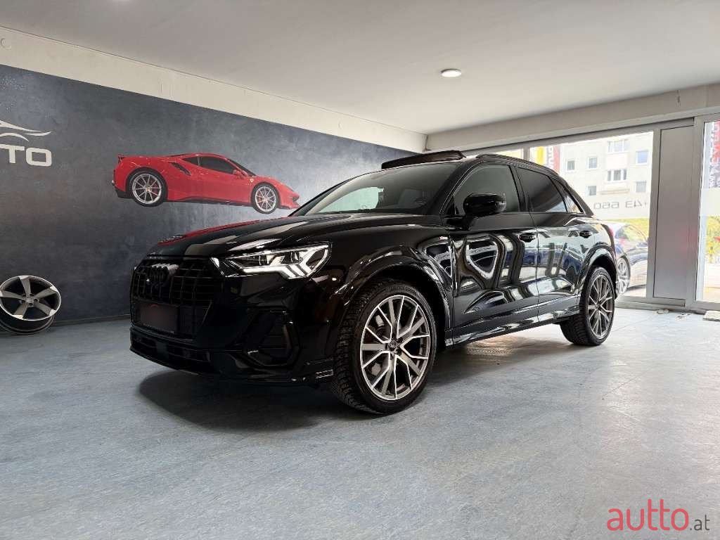 2021' Audi Q3 photo #1