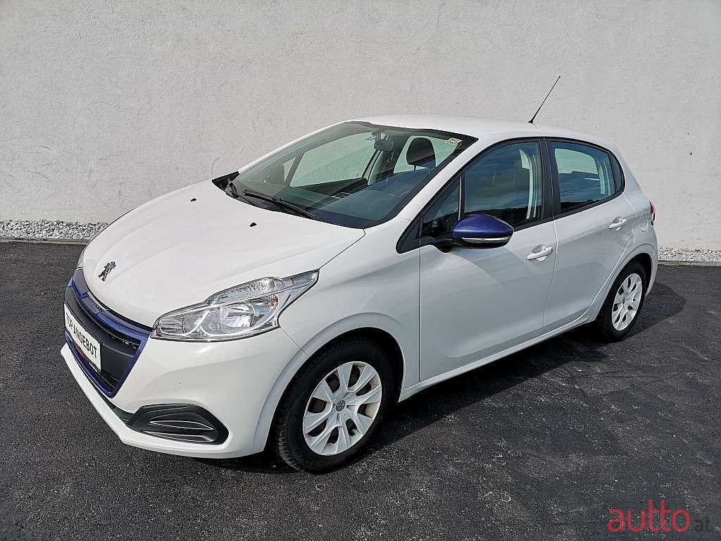 2015' Peugeot 208 photo #1