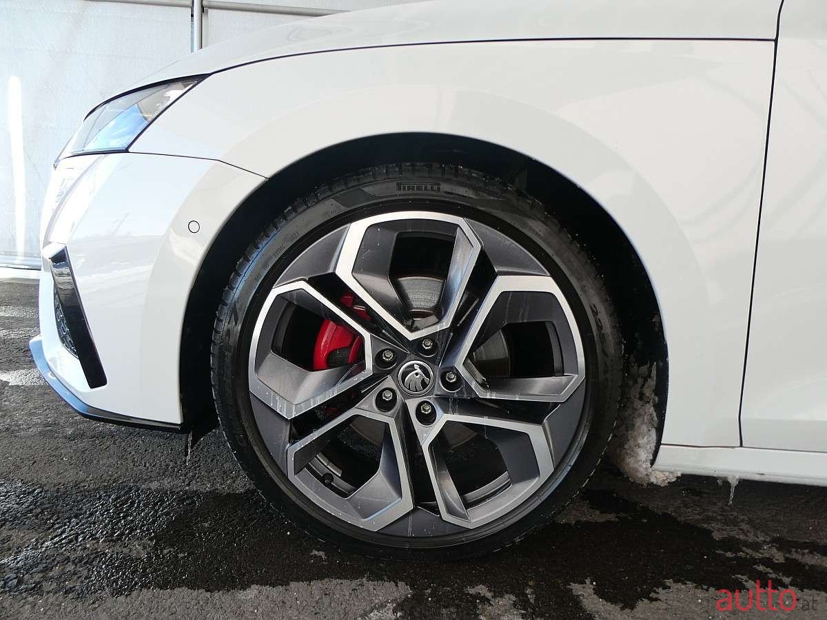 2021' Skoda Octavia photo #6