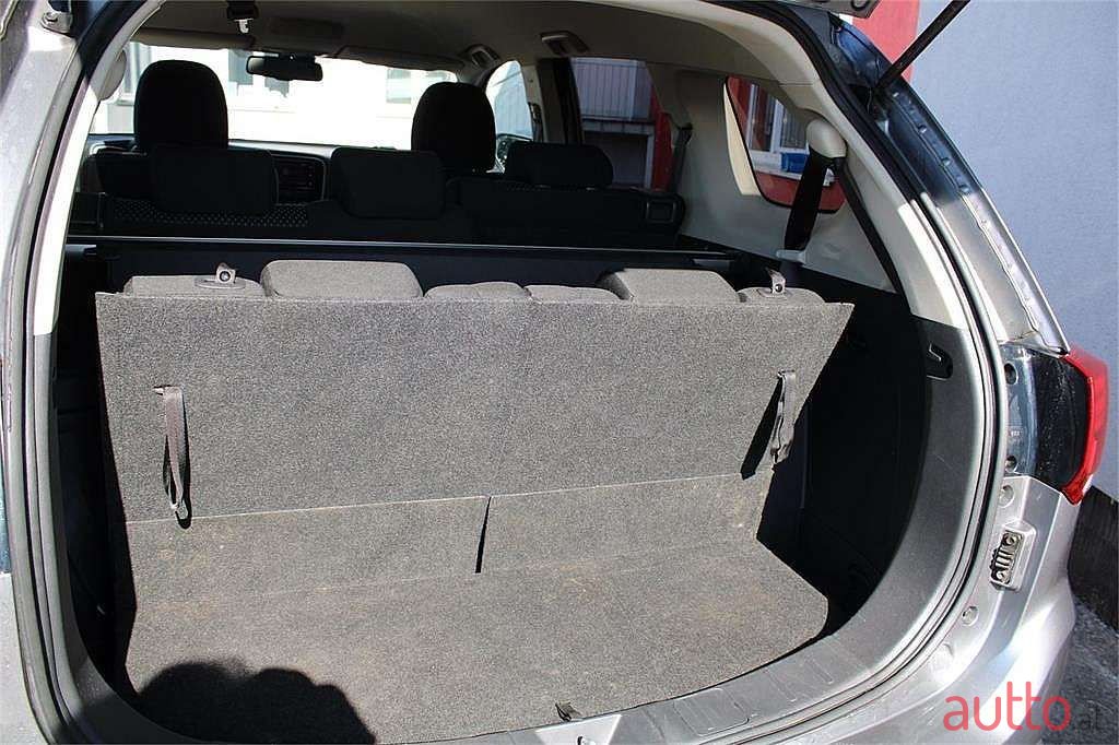 2018' Mitsubishi Outlander photo #4