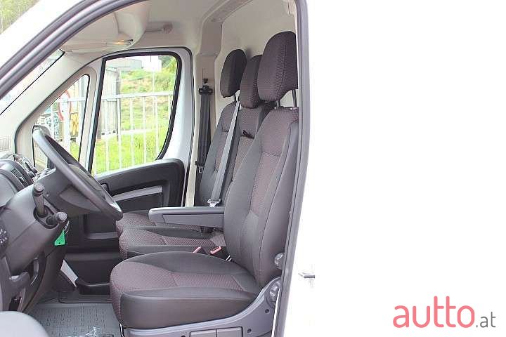 2022' Peugeot Boxer photo #3