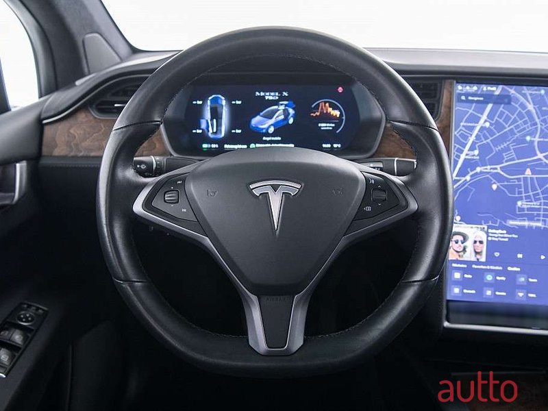 2018' Tesla Model X photo #5
