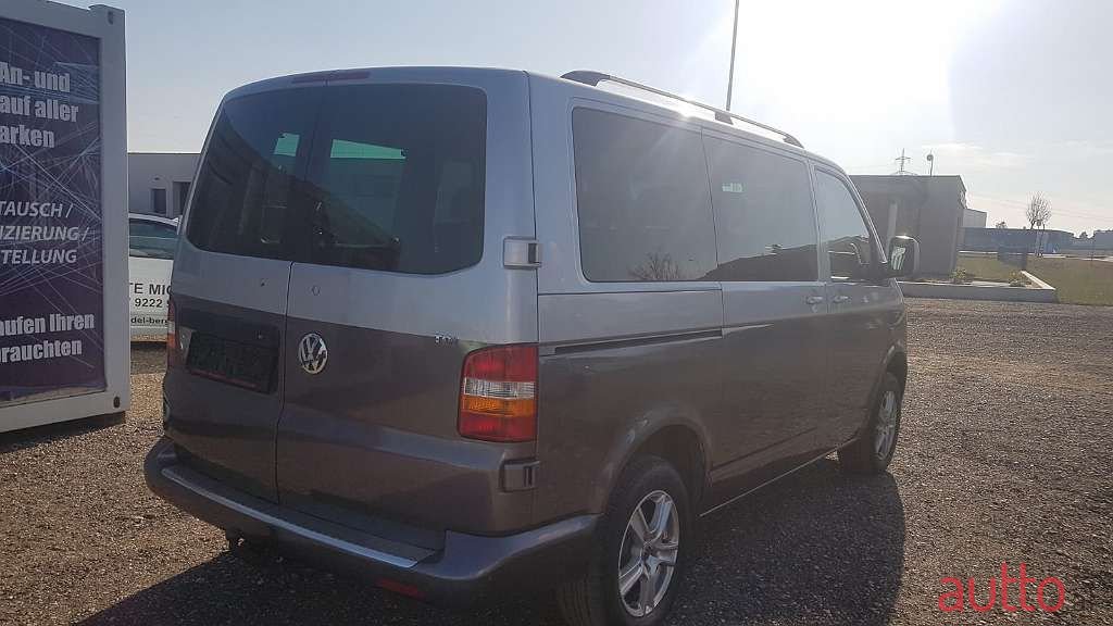2006' Volkswagen T5 photo #3