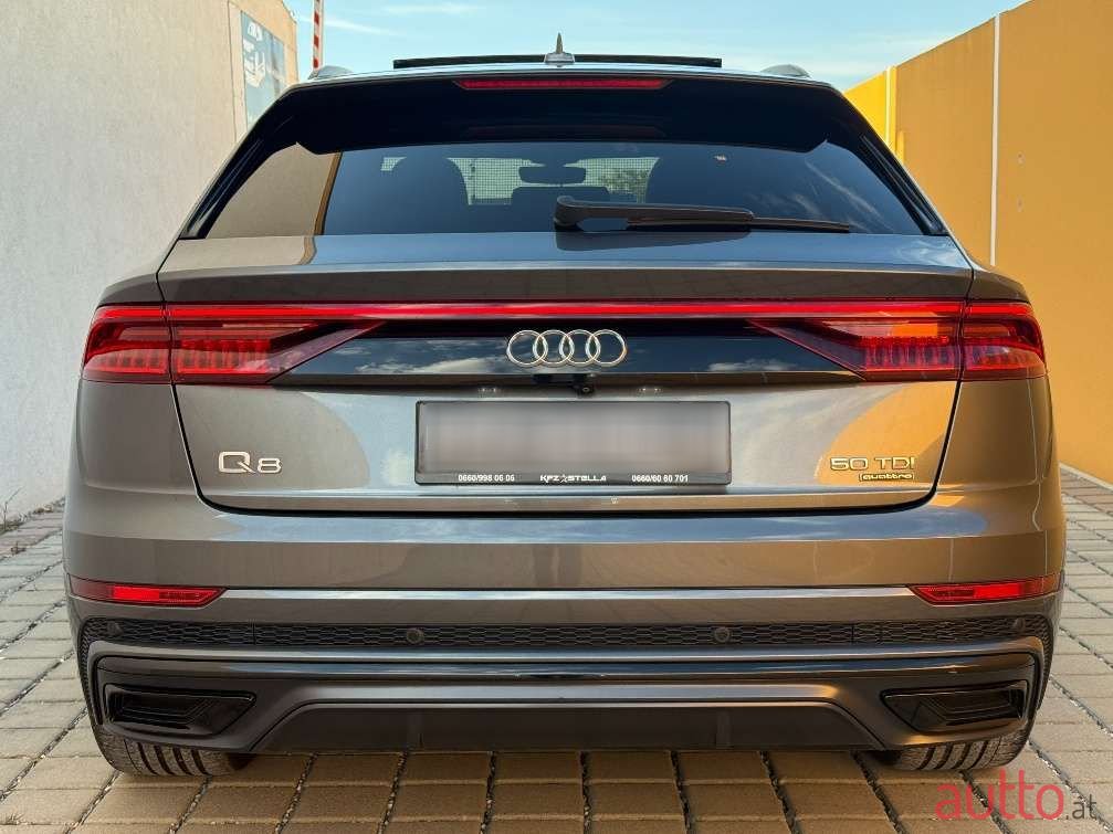 2018' Audi Q8 photo #6