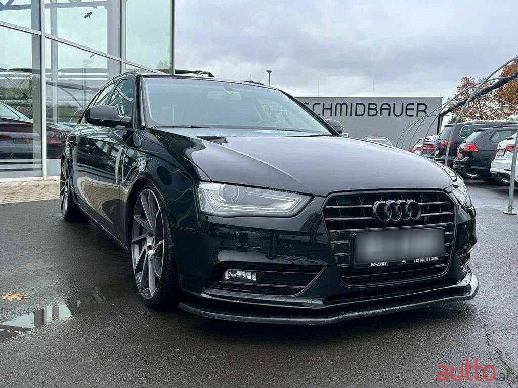 2012' Audi A4 photo #5