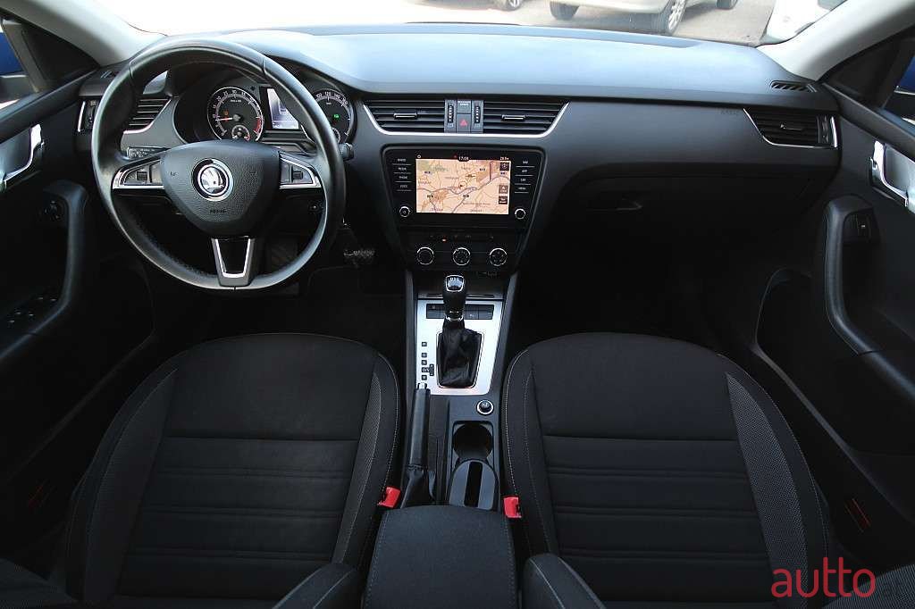 2019' Skoda Octavia photo #2