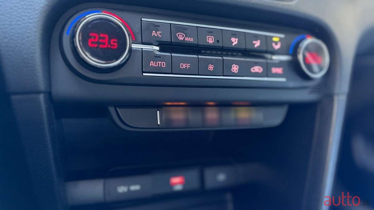 2021' Kia Ceed photo #5