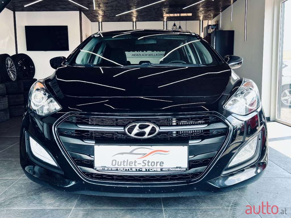 2016' Hyundai i30 photo #2