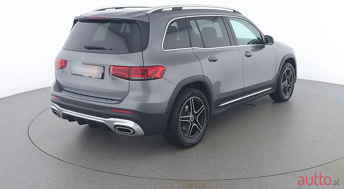 2021' Mercedes-Benz GLB photo #5