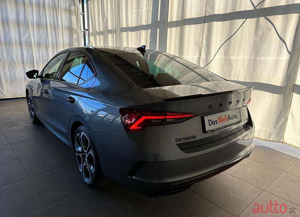 2022' Skoda Octavia photo #4