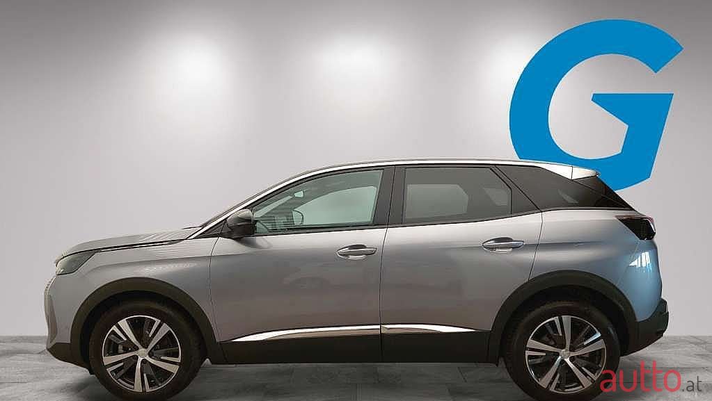 2023' Peugeot 3008 photo #5