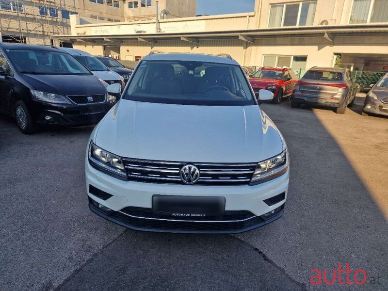 2018' Volkswagen Tiguan photo #1