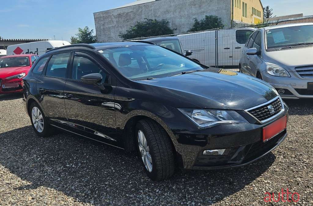 2019' SEAT Leon photo #4